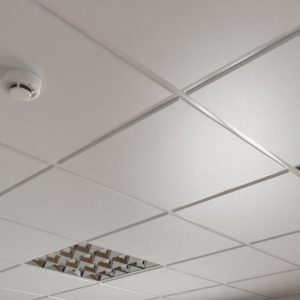 Потолок кассетный Cesal Tegular K45 C01 Жемчужно-Белый Глянцевый Profi 595х595 мм